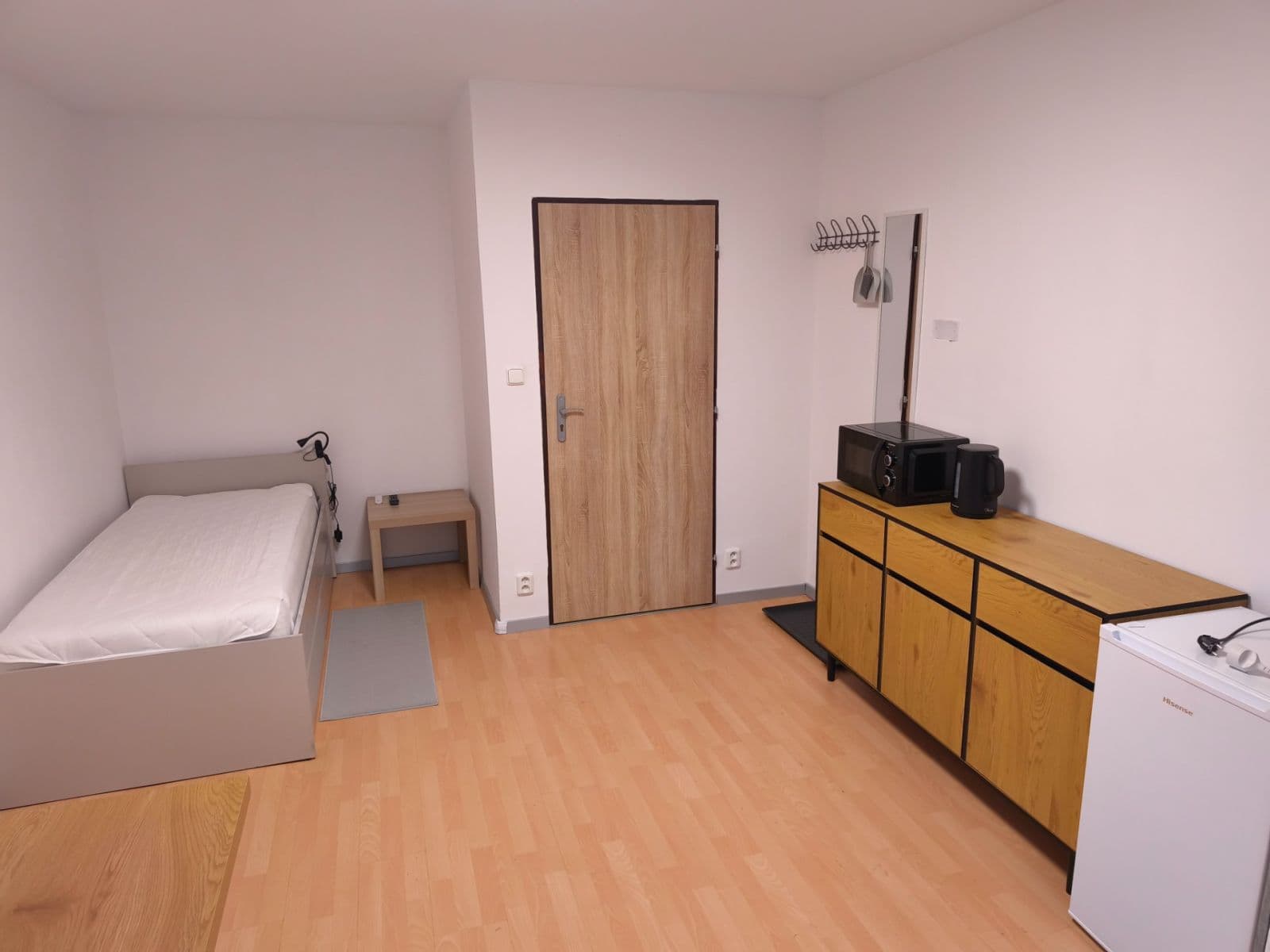 Prenájom bytu 1-izbový 17 m², Velvarská, Horoměřice, Středočeský kraj Prenájom bytu 1-izbový 17 m², Velvarská, Horoměřice, Středočeský kraj