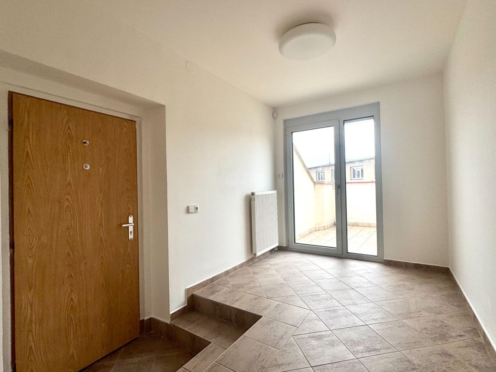 Prenájom bytu 4-izbový 138 m², Škroupovo náměstí, Praha, Praha Prenájom bytu 4-izbový 138 m², Škroupovo náměstí, Praha, Praha