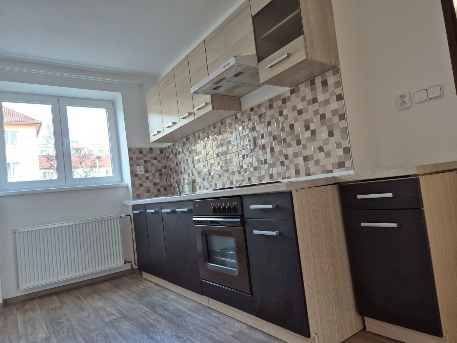 Prenájom bytu 2-izbový 65 m², Julia Fučíka, Beroun, Středočeský kraj Prenájom bytu 2-izbový 65 m², Julia Fučíka, Beroun, Středočeský kraj