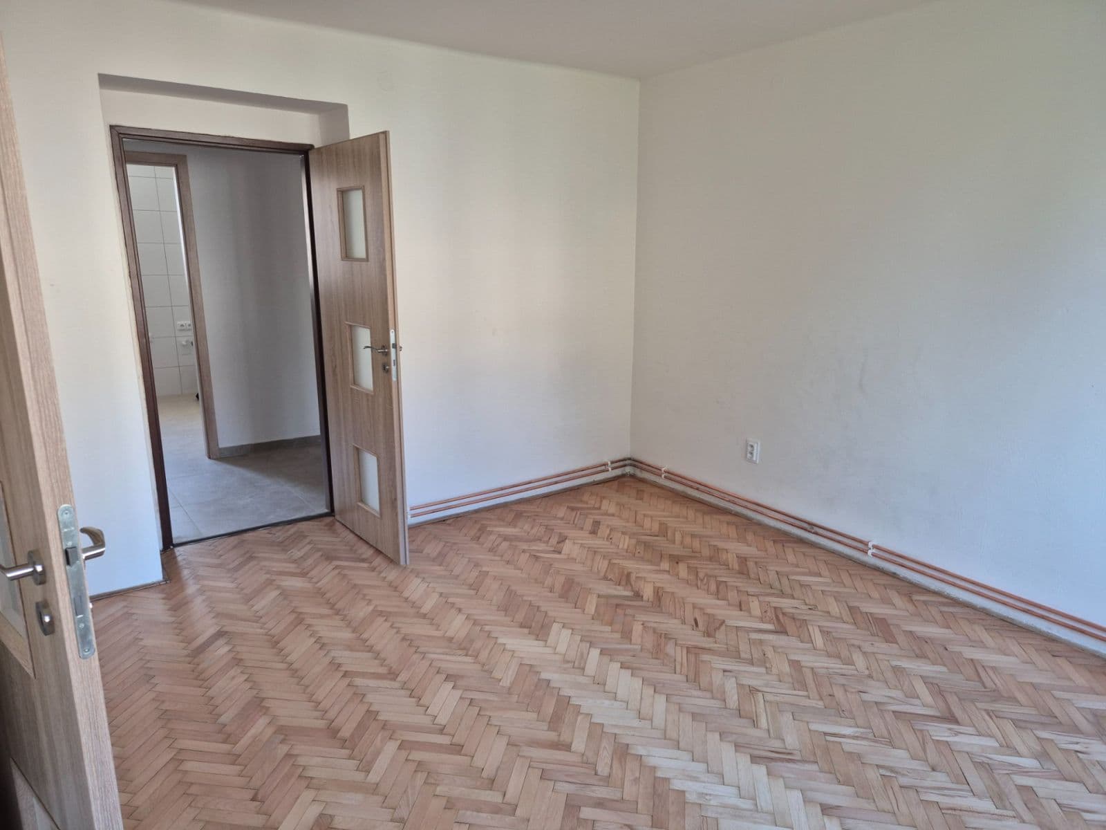 Prenájom bytu 2-izbový 65 m², Julia Fučíka, Beroun, Středočeský kraj Prenájom bytu 2-izbový 65 m², Julia Fučíka, Beroun, Středočeský kraj