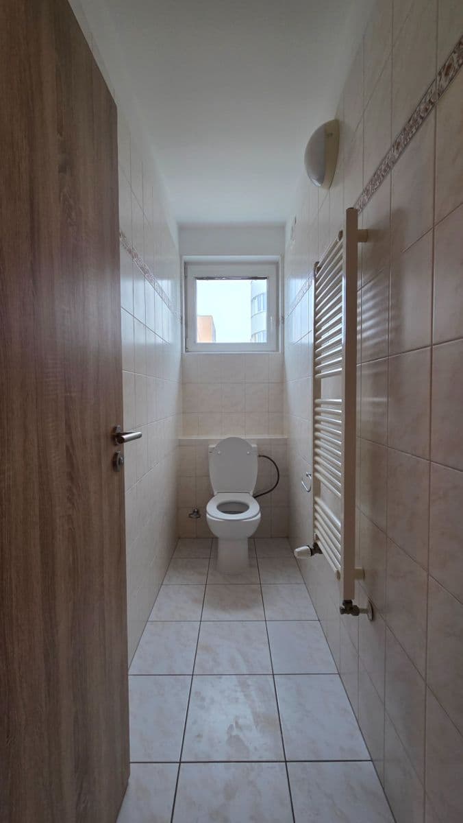 Prenájom bytu 3-izbový 85 m², Marešova, Praha, Praha Prenájom bytu 3-izbový 85 m², Marešova, Praha, Praha