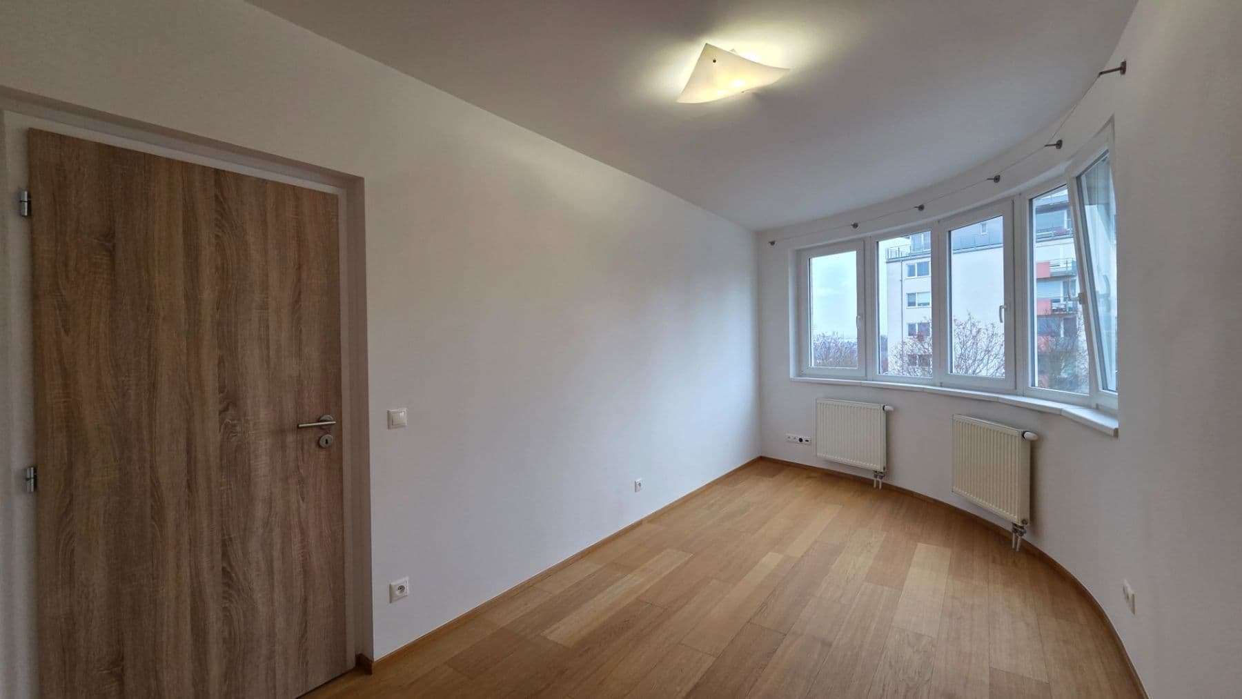 Prenájom bytu 3-izbový 85 m², Marešova, Praha, Praha Prenájom bytu 3-izbový 85 m², Marešova, Praha, Praha