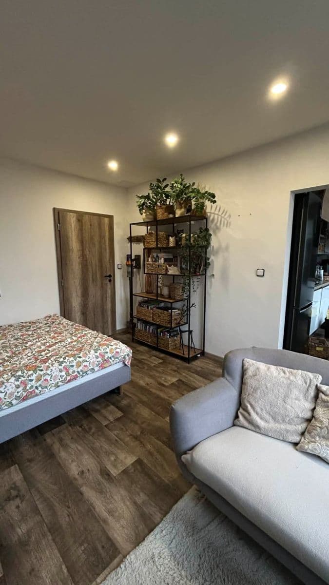 Predaj bytu 2-izbový 58 m², sídl. Družba, Židlochovice, Jihomoravský kraj Predaj bytu 2-izbový 58 m², sídl. Družba, Židlochovice, Jihomoravský kraj