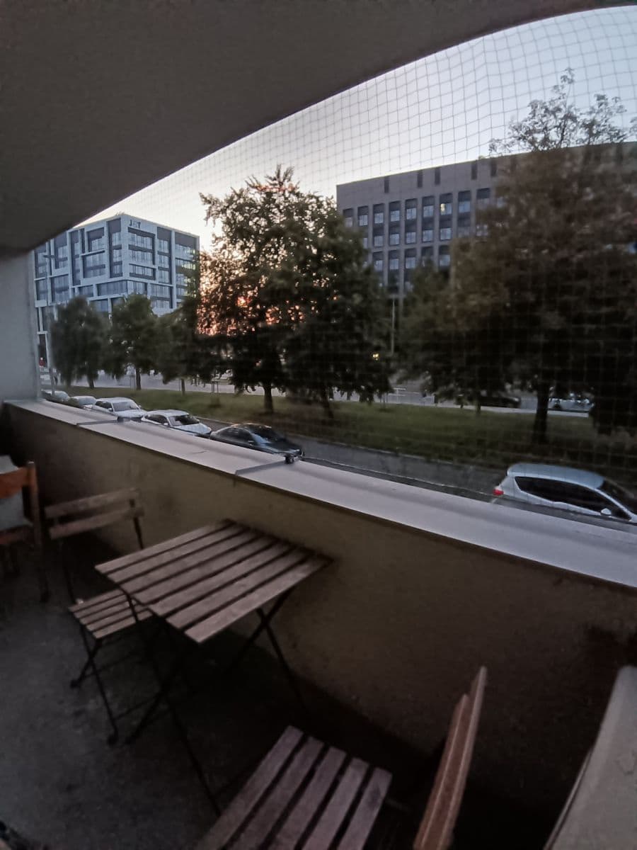 Prenájom bytu 3-izbový 68 m², K Olympiku, Praha, Praha Prenájom bytu 3-izbový 68 m², K Olympiku, Praha, Praha