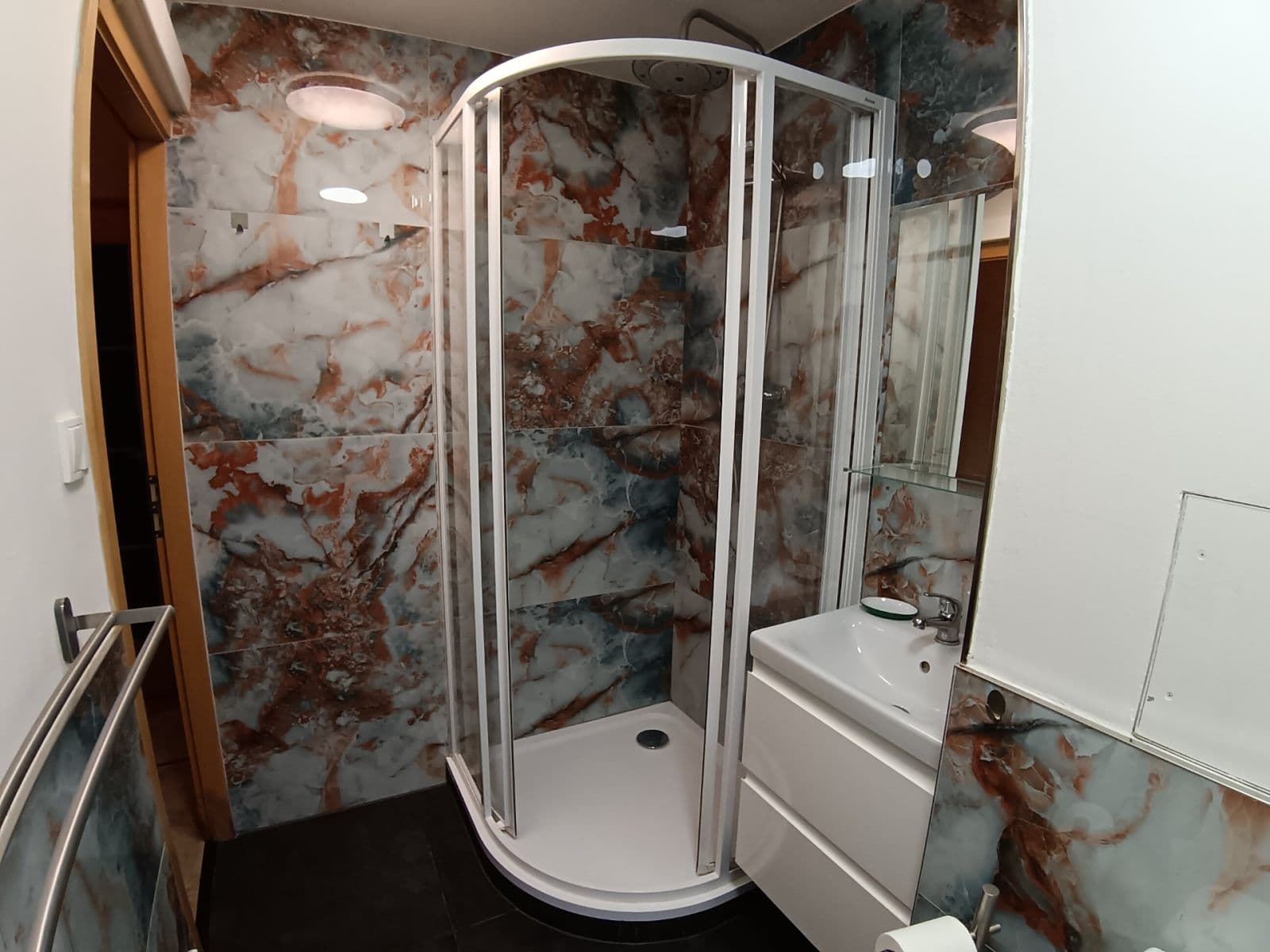 Prenájom bytu 3-izbový 68 m², K Olympiku, Praha, Praha Prenájom bytu 3-izbový 68 m², K Olympiku, Praha, Praha