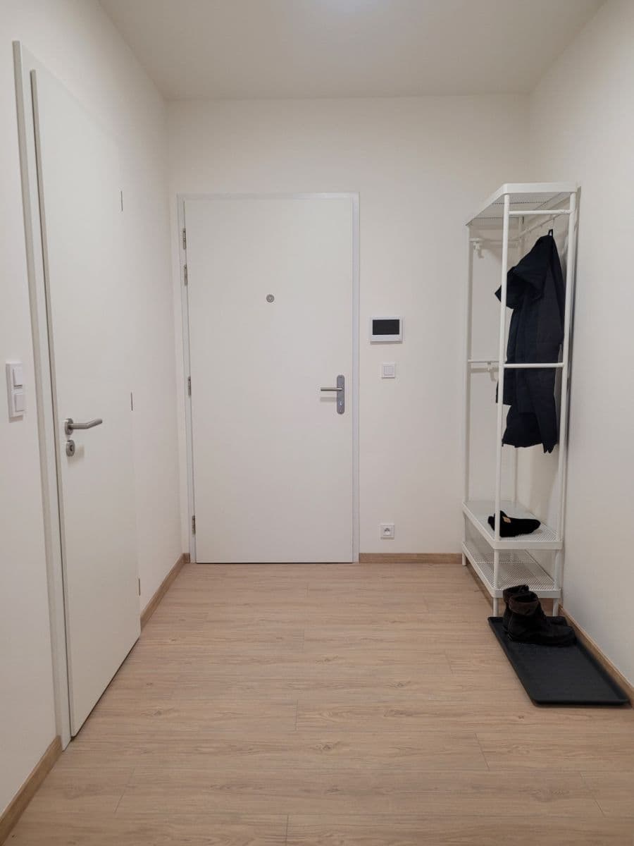 Prenájom bytu 1-izbový 33 m², Cihlářská, Hostivice, Středočeský kraj Prenájom bytu 1-izbový 33 m², Cihlářská, Hostivice, Středočeský kraj