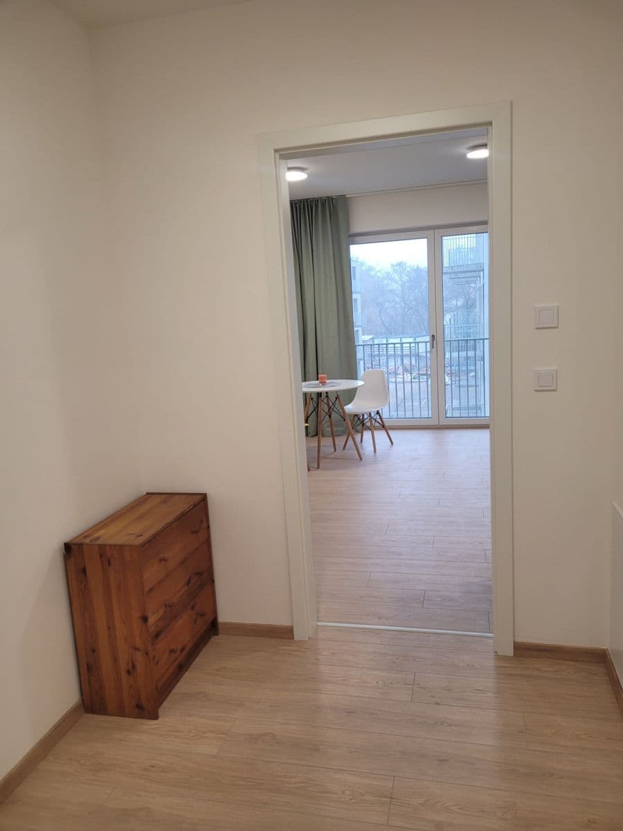 Prenájom bytu 1-izbový 33 m², Cihlářská, Hostivice, Středočeský kraj Prenájom bytu 1-izbový 33 m², Cihlářská, Hostivice, Středočeský kraj