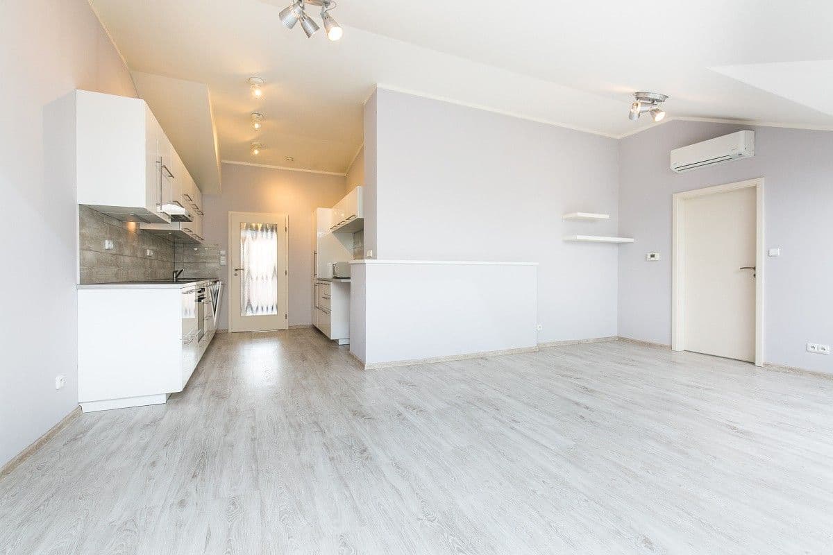 Predaj bytu 2-izbový 69 m², Prokopovo náměstí, Praha, Praha Predaj bytu 2-izbový 69 m², Prokopovo náměstí, Praha, Praha