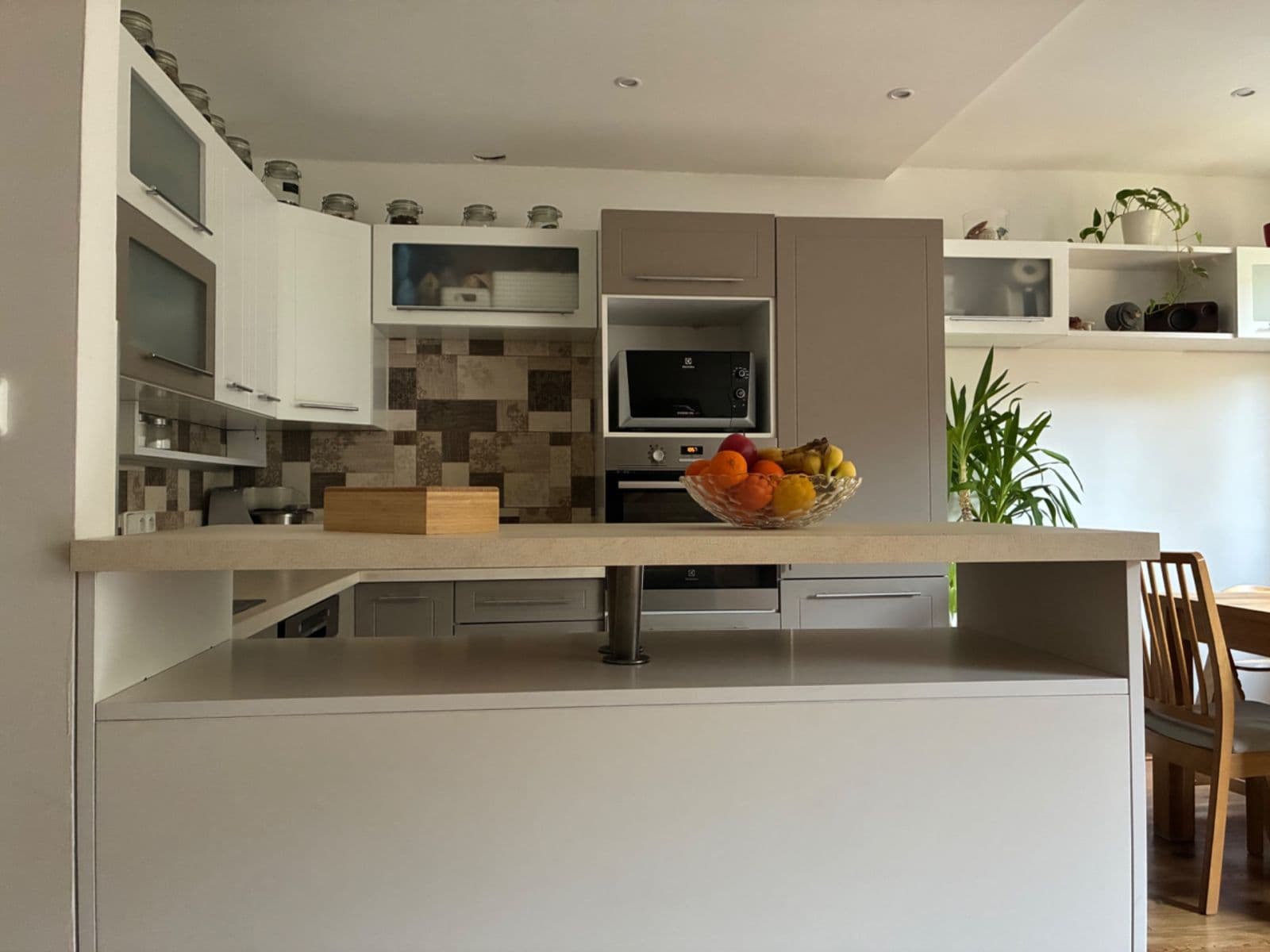 Prenájom bytu 3-izbový 71 m², Prosluněná, Praha, Praha Prenájom bytu 3-izbový 71 m², Prosluněná, Praha, Praha