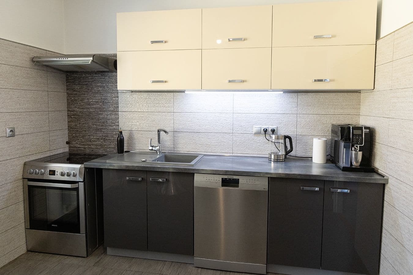 Predaj domu 246 m², pozemek 649 m², Gazdovský rad, Štvrtok na Ostrove, Trnavský kraj Predaj domu 246 m², pozemek 649 m², Gazdovský rad, Štvrtok na Ostrove, Trnavský kraj