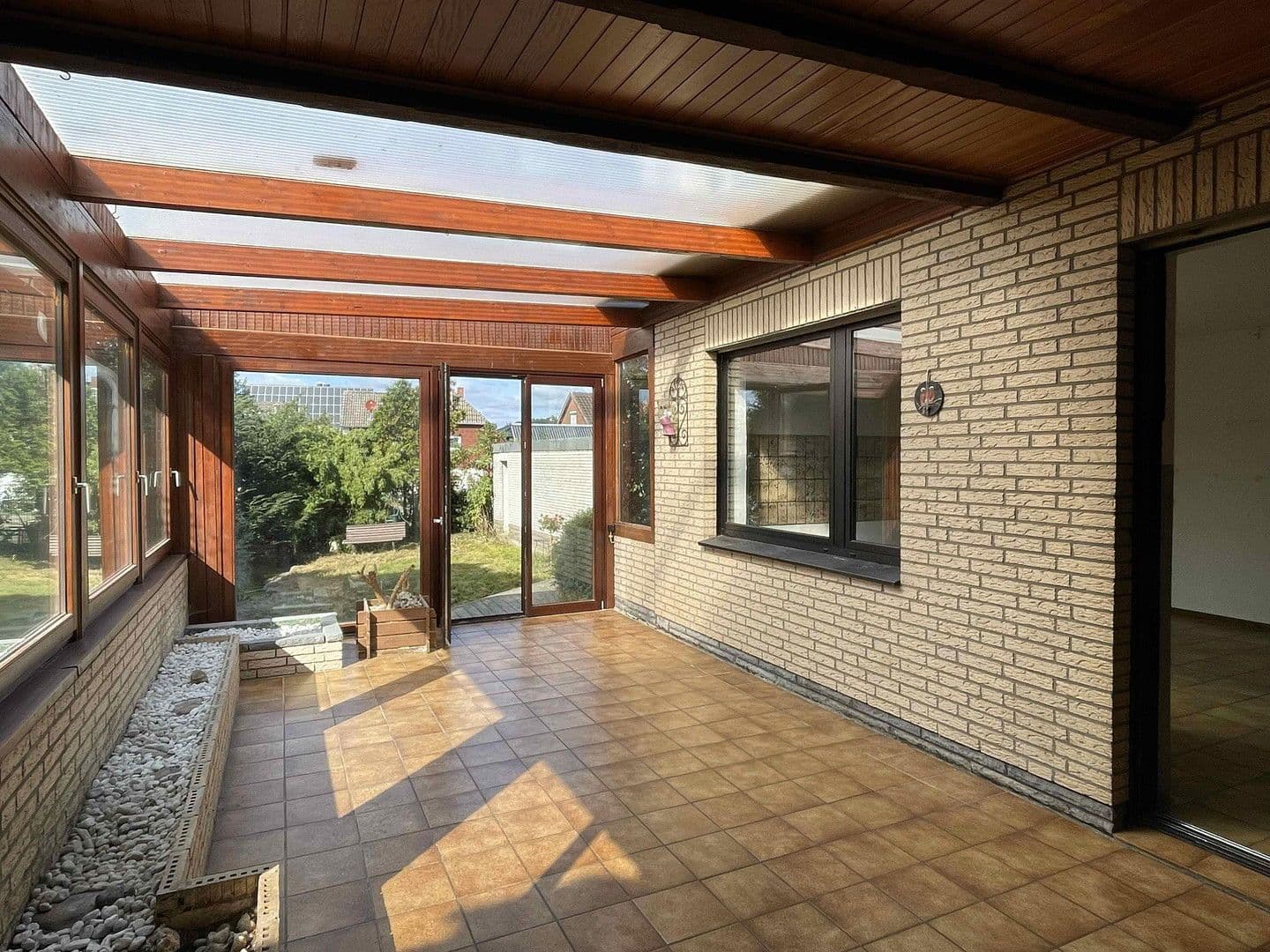 Predaj domu 215 m², pozemek 750 m², Grethenstraße 5, Lehrte, Dolné Sasko Predaj domu 215 m², pozemek 750 m², Grethenstraße 5, Lehrte, Dolné Sasko