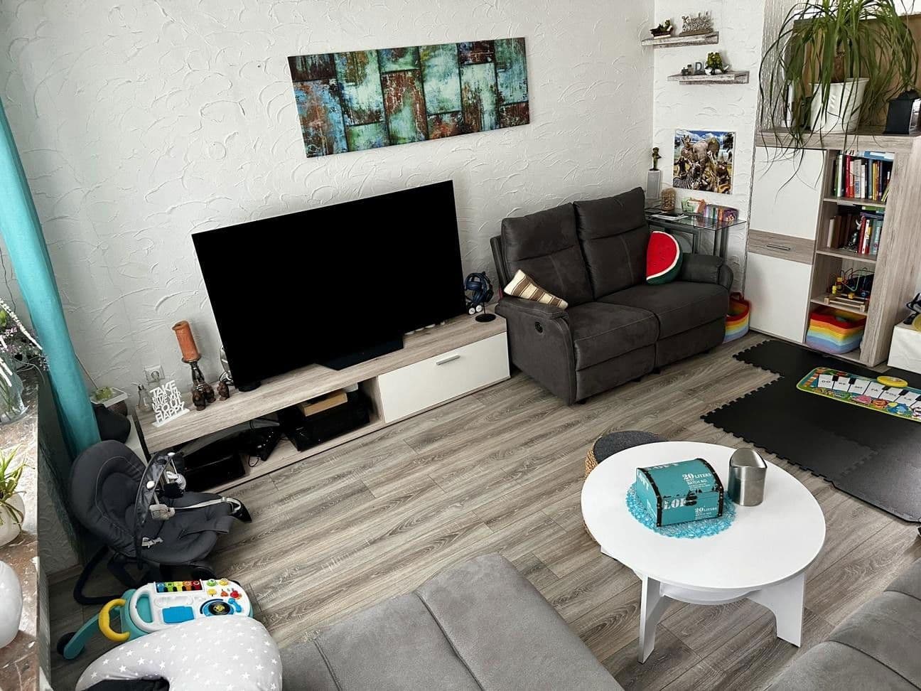 Prenájom bytu 3-izbový 95 m², Bochum, Severné Porýnie - Westfálsko Prenájom bytu 3-izbový 95 m², Bochum, Severné Porýnie - Westfálsko