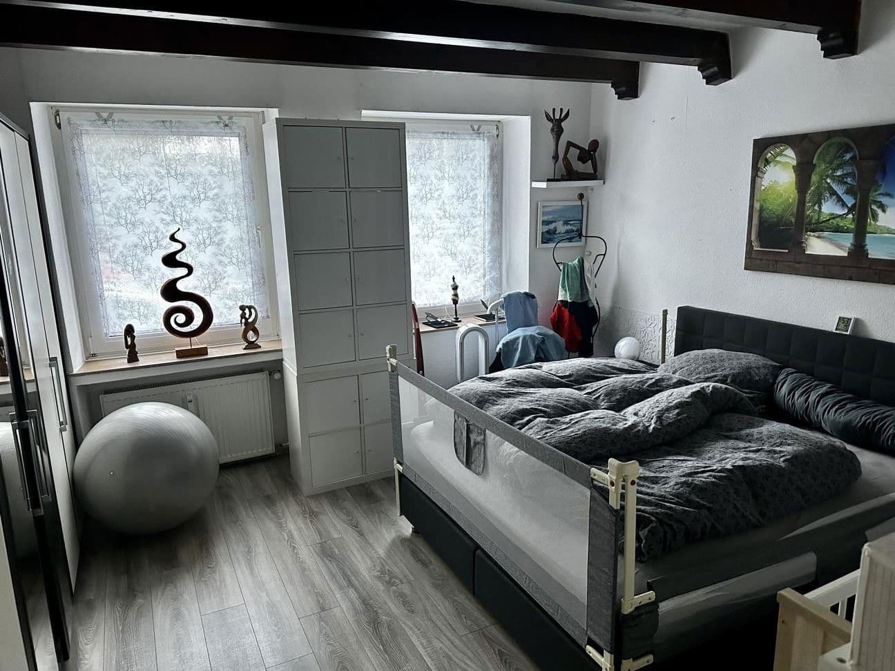 Prenájom bytu 3-izbový 95 m², Bochum, Severné Porýnie - Westfálsko Prenájom bytu 3-izbový 95 m², Bochum, Severné Porýnie - Westfálsko