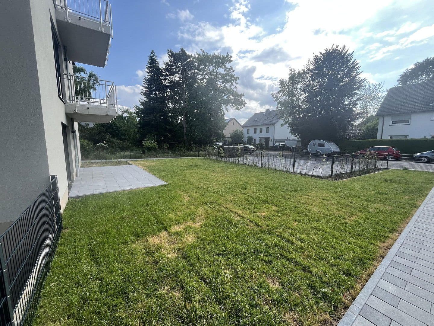 Prenájom bytu 3-izbový 110 m², Mannheimer Str. 85, Köln, Severné Porýnie - Westfálsko Prenájom bytu 3-izbový 110 m², Mannheimer Str. 85, Köln, Severné Porýnie - Westfálsko