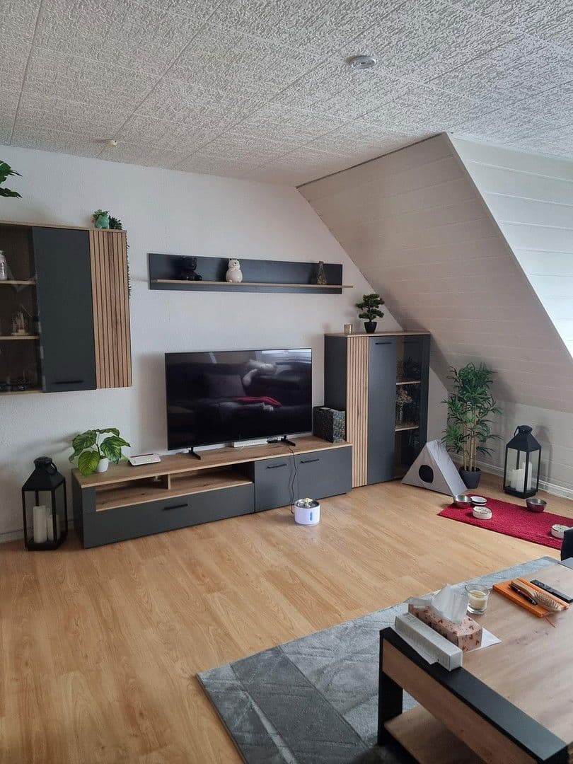 Prenájom bytu 3-izbový 63 m², Steinstr.16, Velbert, Severné Porýnie - Westfálsko Prenájom bytu 3-izbový 63 m², Steinstr.16, Velbert, Severné Porýnie - Westfálsko