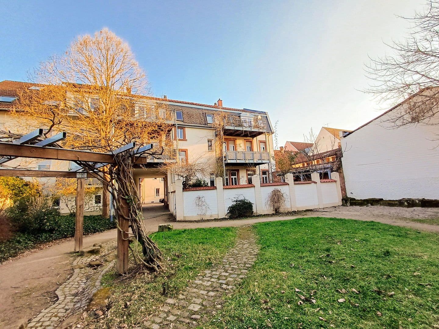 Predaj bytu 3-izbový 96 m², Ludwigshafen, Porýnie-Falcko Predaj bytu 3-izbový 96 m², Ludwigshafen, Porýnie-Falcko