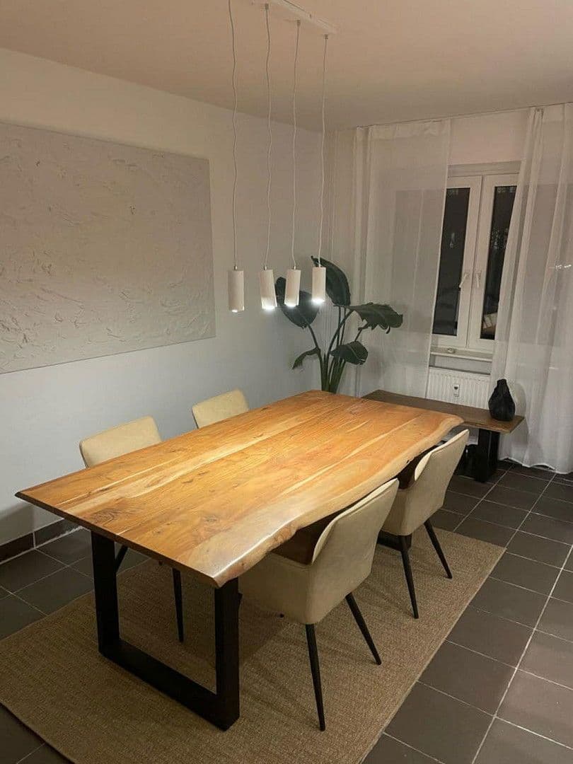 Prenájom bytu 2-izbový 56 m², Christinastraße 21, Köln, Severné Porýnie - Westfálsko Prenájom bytu 2-izbový 56 m², Christinastraße 21, Köln, Severné Porýnie - Westfálsko