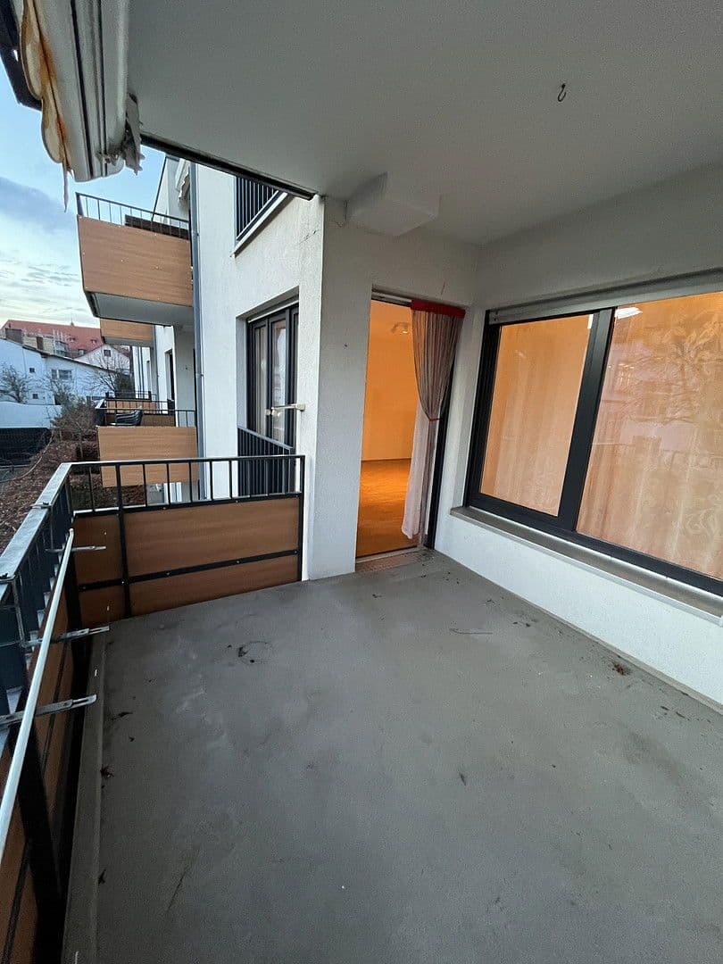 Prenájom bytu 2-izbový 55 m², Lampertheim, Hesensko Prenájom bytu 2-izbový 55 m², Lampertheim, Hesensko