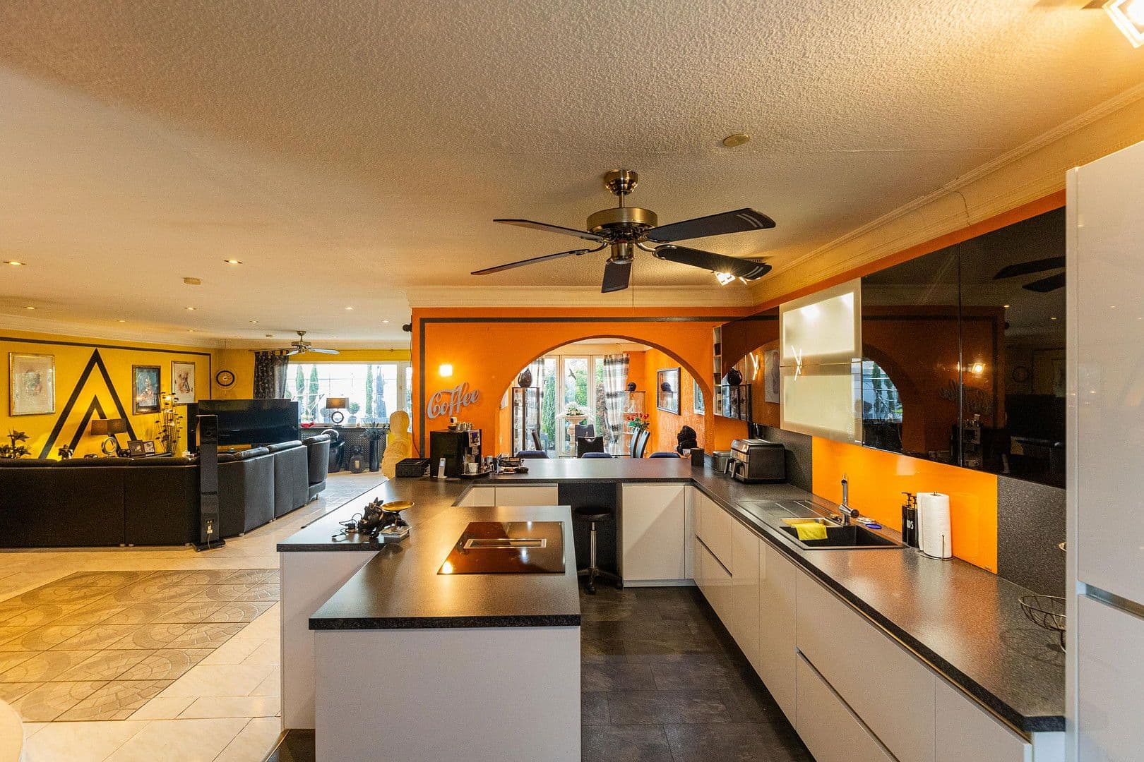 Predaj domu 252 m², pozemek 250 m², Mannheim, Bádensko-Wurttembersko Predaj domu 252 m², pozemek 250 m², Mannheim, Bádensko-Wurttembersko