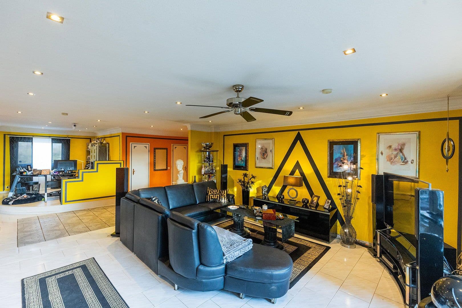 Predaj domu 252 m², pozemek 250 m², Mannheim, Bádensko-Wurttembersko Predaj domu 252 m², pozemek 250 m², Mannheim, Bádensko-Wurttembersko