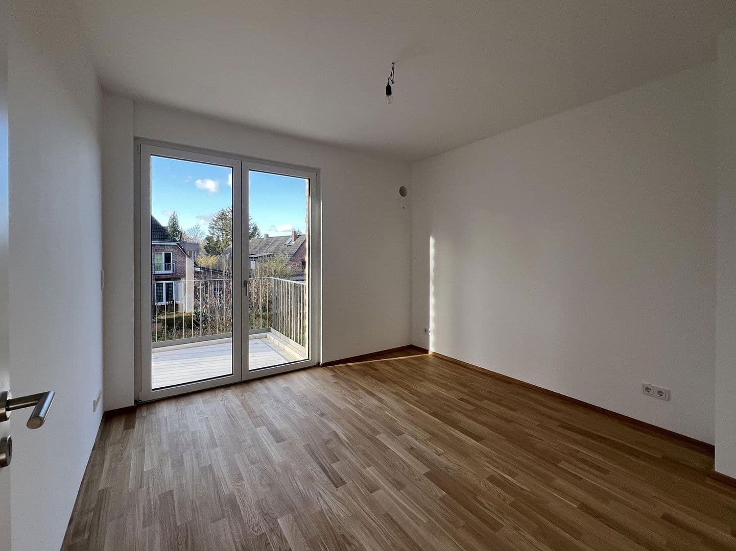 Prenájom bytu 4-izbový 94 m², Sülldorfer Landstraße 8a, Hamburg, Hamburg Prenájom bytu 4-izbový 94 m², Sülldorfer Landstraße 8a, Hamburg, Hamburg