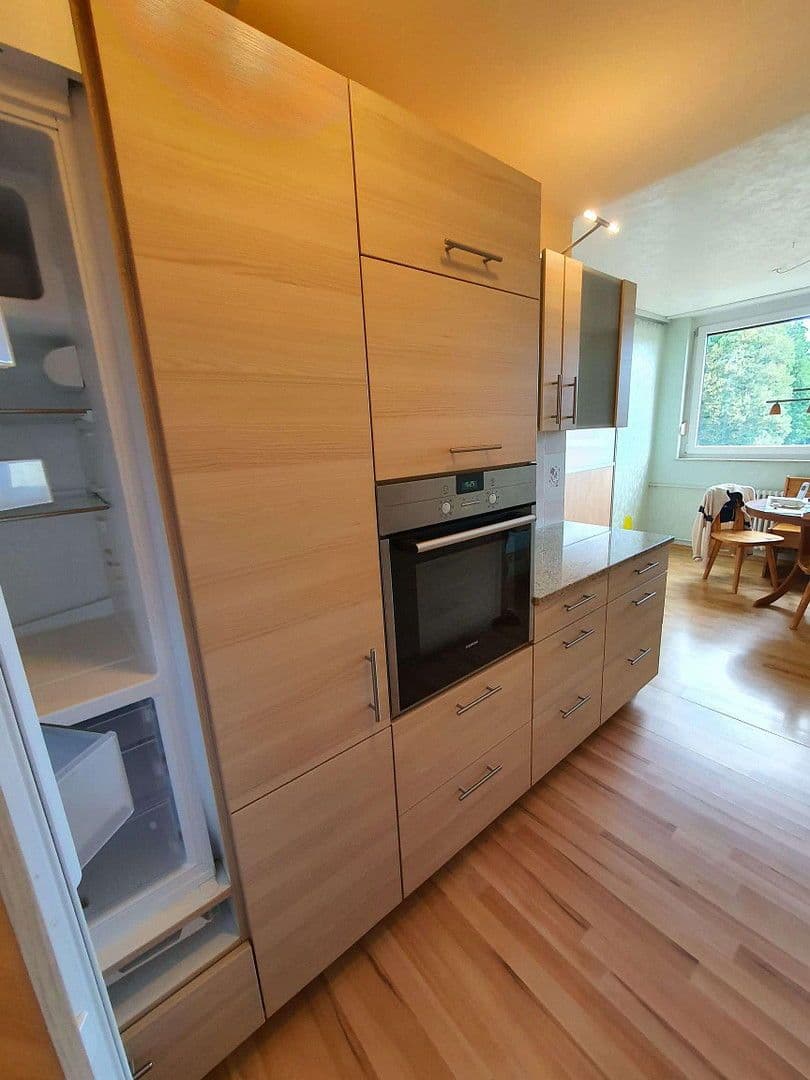 Prenájom bytu 3-izbový 93 m², Pforzheim, Bádensko-Wurttembersko Prenájom bytu 3-izbový 93 m², Pforzheim, Bádensko-Wurttembersko