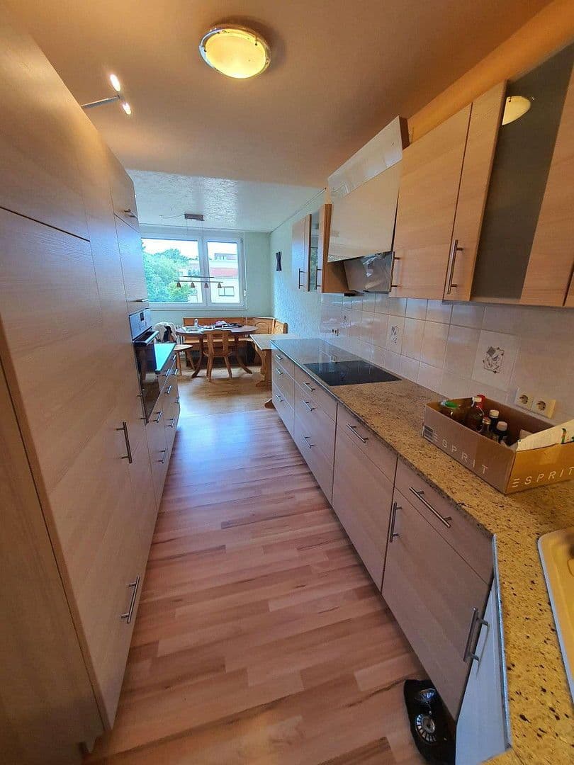 Prenájom bytu 3-izbový 93 m², Pforzheim, Bádensko-Wurttembersko Prenájom bytu 3-izbový 93 m², Pforzheim, Bádensko-Wurttembersko