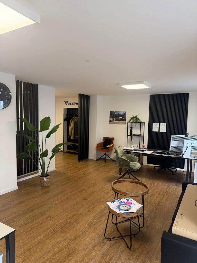 Prenájom kancelárie 90 m², Biblis, Hesensko Prenájom kancelárie 90 m², Biblis, Hesensko