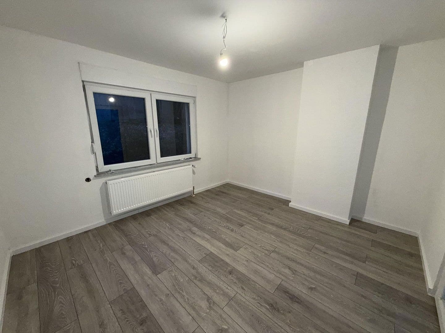 Prenájom bytu 3-izbový 65 m², Fürstenberg Straße 14, Hückeswagen, Severné Porýnie - Westfálsko Prenájom bytu 3-izbový 65 m², Fürstenberg Straße 14, Hückeswagen, Severné Porýnie - Westfálsko