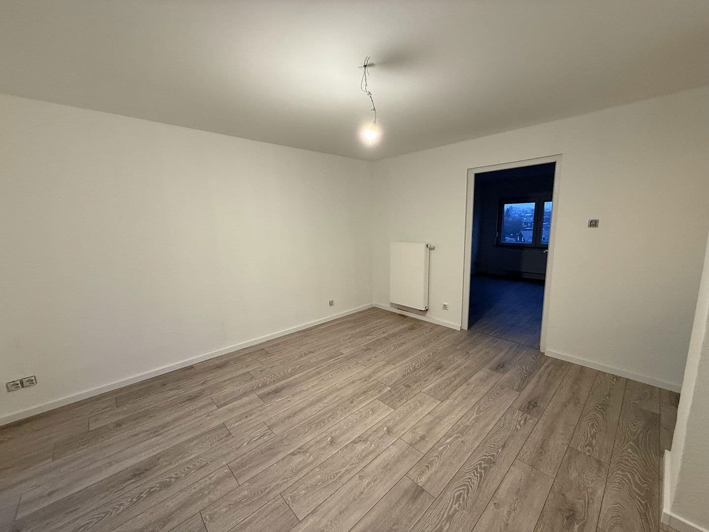 Prenájom bytu 3-izbový 65 m², Fürstenberg Straße 14, Hückeswagen, Severné Porýnie - Westfálsko Prenájom bytu 3-izbový 65 m², Fürstenberg Straße 14, Hückeswagen, Severné Porýnie - Westfálsko