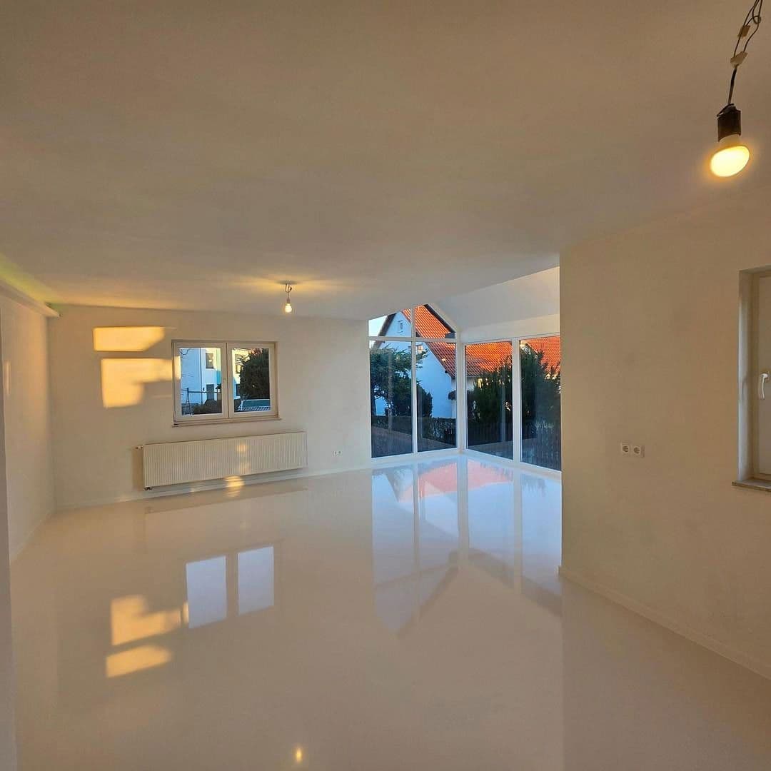 Predaj domu 121 m², pozemek 554 m², Deumener Weg 1, Hohenmölsen, Sasko-Anhaltsko Predaj domu 121 m², pozemek 554 m², Deumener Weg 1, Hohenmölsen, Sasko-Anhaltsko