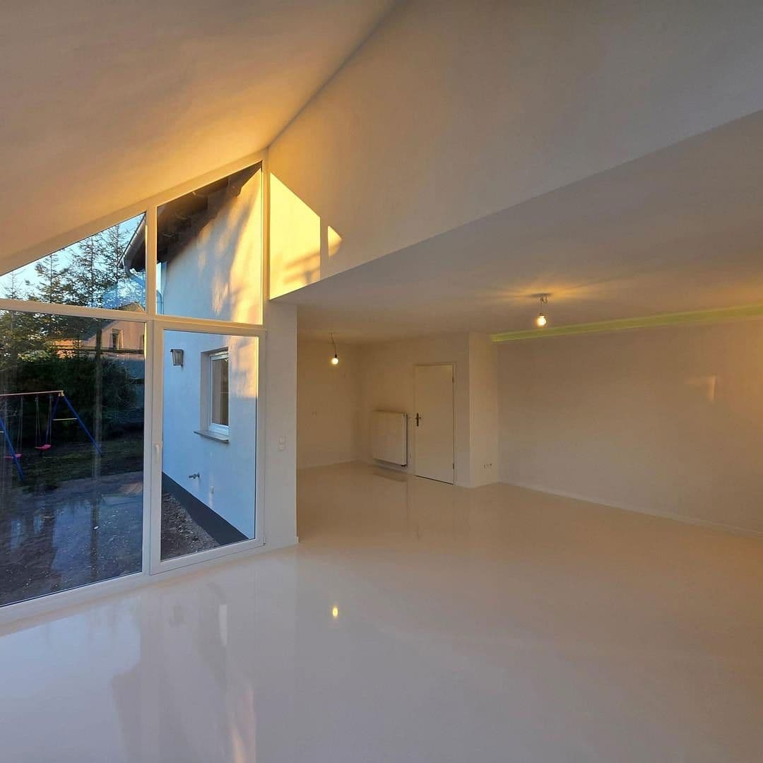 Predaj domu 121 m², pozemek 554 m², Deumener Weg 1, Hohenmölsen, Sasko-Anhaltsko Predaj domu 121 m², pozemek 554 m², Deumener Weg 1, Hohenmölsen, Sasko-Anhaltsko