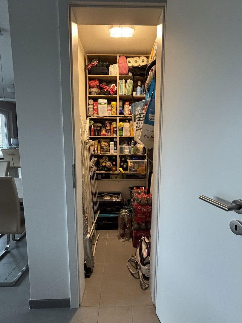 Predaj bytu 3-izbový 97 m², Oberhausen, Severné Porýnie - Westfálsko Predaj bytu 3-izbový 97 m², Oberhausen, Severné Porýnie - Westfálsko