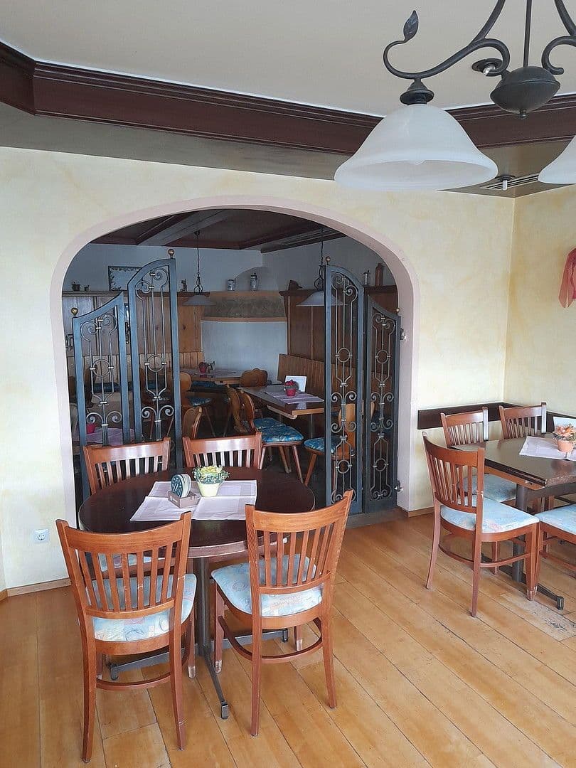 Prenájom nebytového priestoru 400 m², Marktplatz 3, Baienfurt, Bádensko-Wurttembersko Prenájom nebytového priestoru 400 m², Marktplatz 3, Baienfurt, Bádensko-Wurttembersko