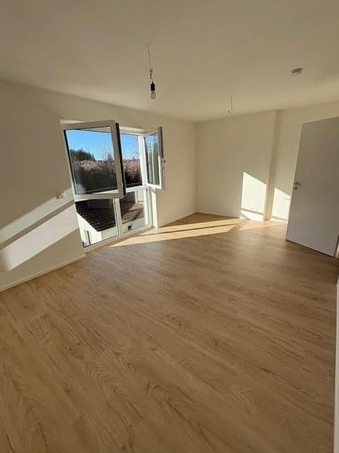 Prenájom domu 173 m², pozemek 250 m², Waldstr. 10, Oberpframmern, Bavorsko Prenájom domu 173 m², pozemek 250 m², Waldstr. 10, Oberpframmern, Bavorsko