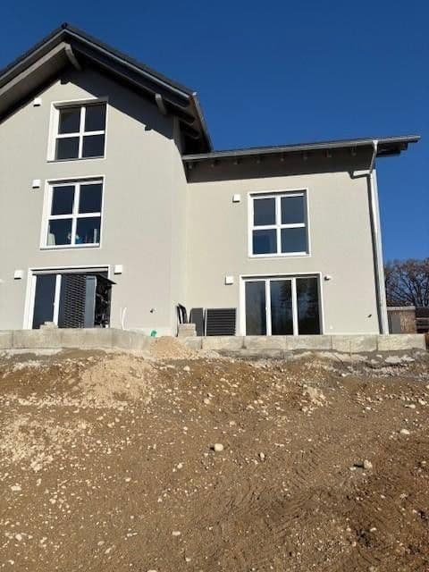 Prenájom domu 173 m², pozemek 250 m², Waldstr. 10, Oberpframmern, Bavorsko Prenájom domu 173 m², pozemek 250 m², Waldstr. 10, Oberpframmern, Bavorsko