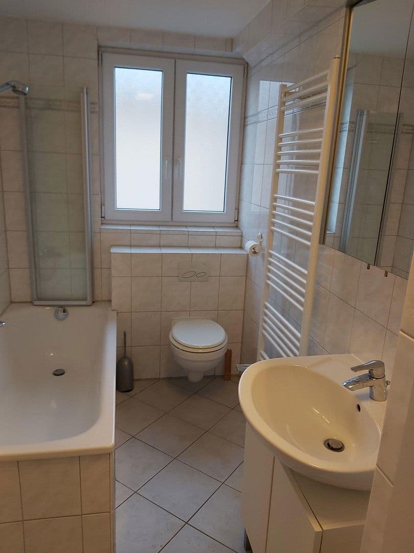 Prenájom bytu 2-izbový 55 m², Forststrasse, Stuttgart-West, Bádensko-Wurttembersko Prenájom bytu 2-izbový 55 m², Forststrasse, Stuttgart-West, Bádensko-Wurttembersko