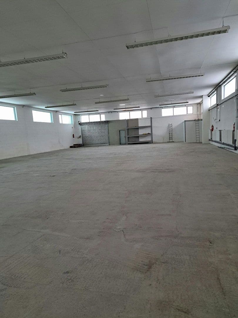 Prenájom nebytového priestoru 590 m², Wetzlar, Hesensko Prenájom nebytového priestoru 590 m², Wetzlar, Hesensko