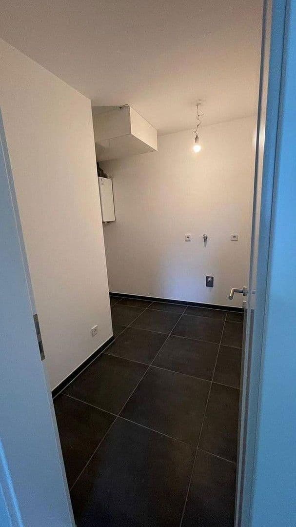Prenájom bytu 2-izbový 69 m², Wolfsburg, Dolné Sasko Prenájom bytu 2-izbový 69 m², Wolfsburg, Dolné Sasko
