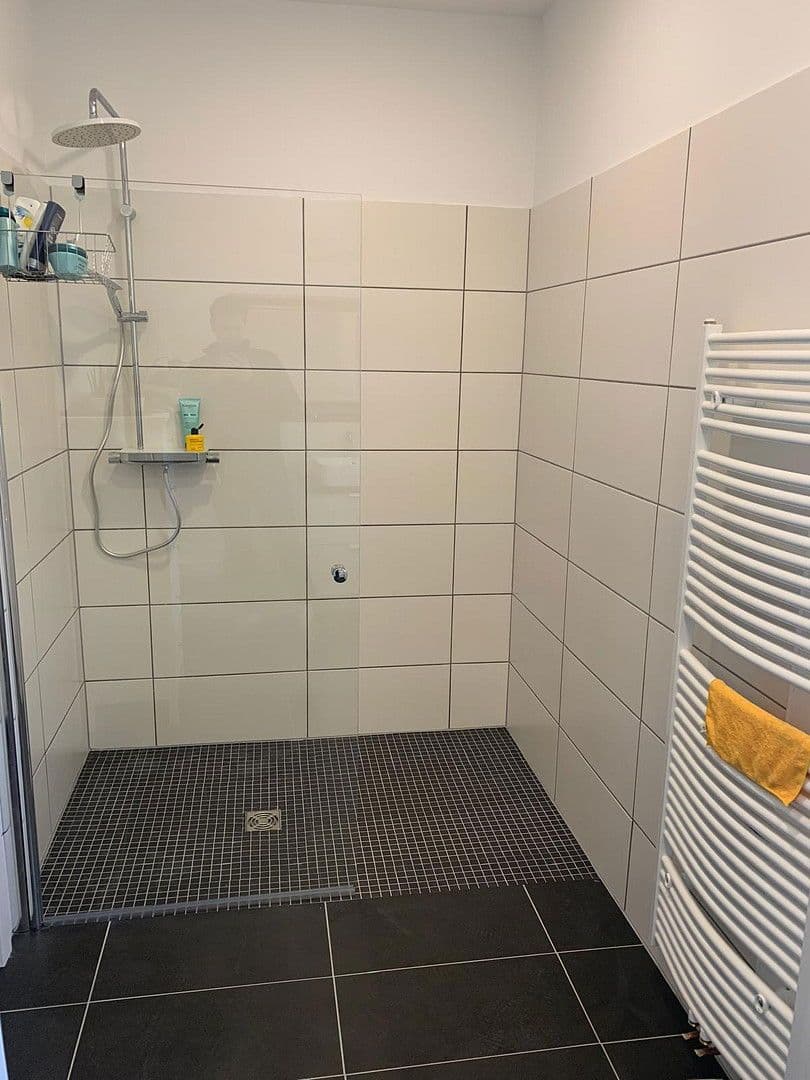 Predaj domu 821 m², pozemek 2.290 m², Schwarmstedt, Dolné Sasko Predaj domu 821 m², pozemek 2.290 m², Schwarmstedt, Dolné Sasko