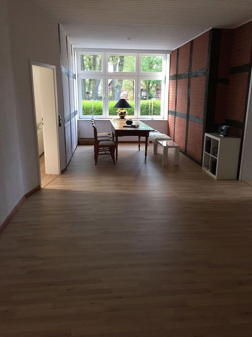 Predaj domu 821 m², pozemek 2.290 m², Schwarmstedt, Dolné Sasko Predaj domu 821 m², pozemek 2.290 m², Schwarmstedt, Dolné Sasko