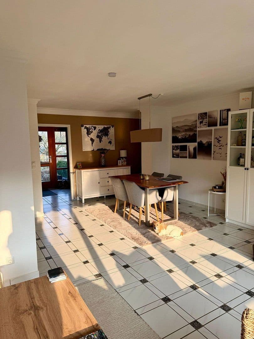 Predaj domu 124 m², pozemek 300 m², Königsberger Straße 1b, Scharbeutz, Šlezvicko-Holštajnsko Predaj domu 124 m², pozemek 300 m², Königsberger Straße 1b, Scharbeutz, Šlezvicko-Holštajnsko