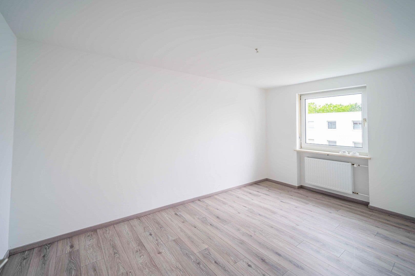 Prenájom bytu 3-izbový 82 m², Spandauer Straße 2, Regensburg, Bavorsko Prenájom bytu 3-izbový 82 m², Spandauer Straße 2, Regensburg, Bavorsko