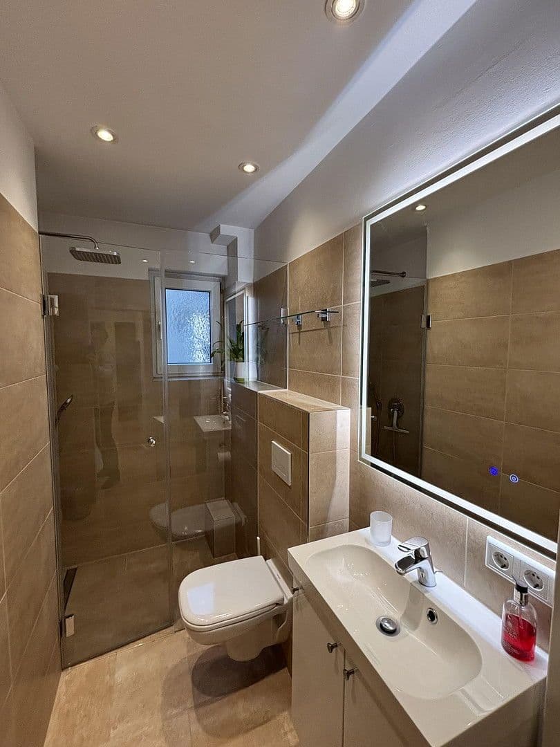 Prenájom bytu 2-izbový 55 m², Berlin, Berlín Prenájom bytu 2-izbový 55 m², Berlin, Berlín