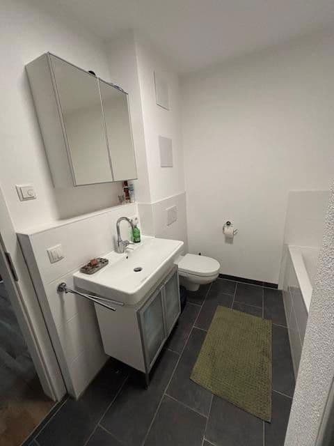 Prenájom bytu 2-izbový 60 m², Holzkirchen, Bavorsko Prenájom bytu 2-izbový 60 m², Holzkirchen, Bavorsko