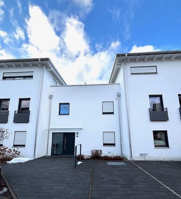 Prenájom bytu 2-izbový 60 m², Holzkirchen, Bavorsko Prenájom bytu 2-izbový 60 m², Holzkirchen, Bavorsko