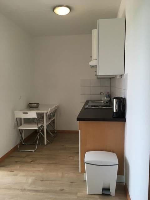 Prenájom bytu 3-izbový 64 m², Hannover, Dolné Sasko Prenájom bytu 3-izbový 64 m², Hannover, Dolné Sasko