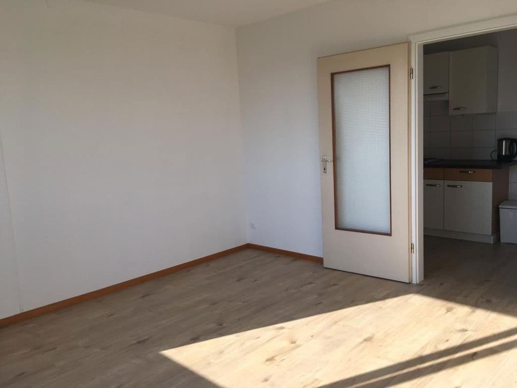 Prenájom bytu 3-izbový 64 m², Hannover, Dolné Sasko Prenájom bytu 3-izbový 64 m², Hannover, Dolné Sasko
