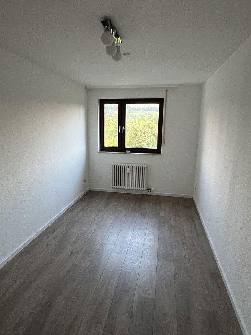 Predaj bytu 4-izbový 119 m², Stuttgart - Weilimdorf, Bádensko-Wurttembersko Predaj bytu 4-izbový 119 m², Stuttgart - Weilimdorf, Bádensko-Wurttembersko