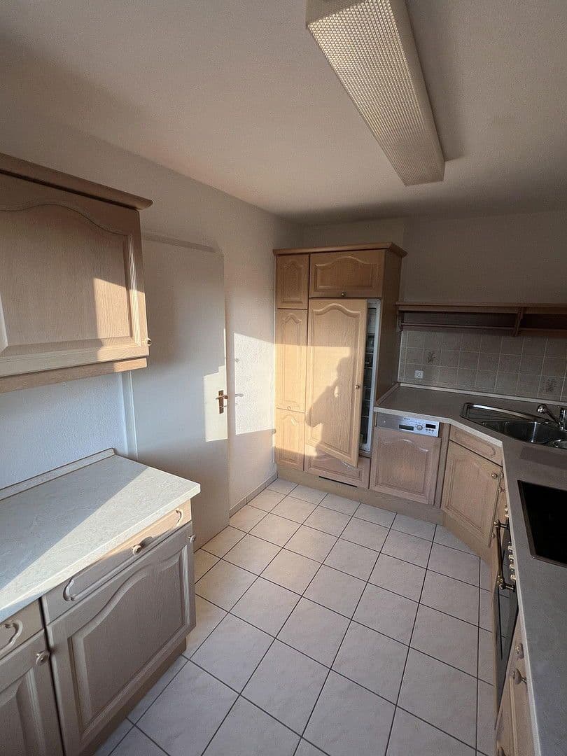 Predaj bytu 4-izbový 119 m², Stuttgart - Weilimdorf, Bádensko-Wurttembersko Predaj bytu 4-izbový 119 m², Stuttgart - Weilimdorf, Bádensko-Wurttembersko